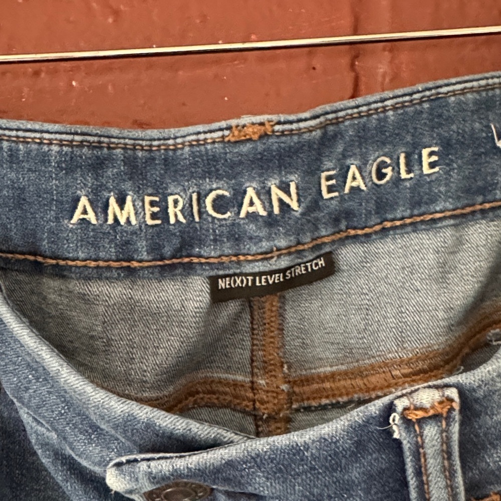 American Eagle Outfitters Dark Blue Distressed Highest Rise Curvy Jegging - Picture 2 of 4